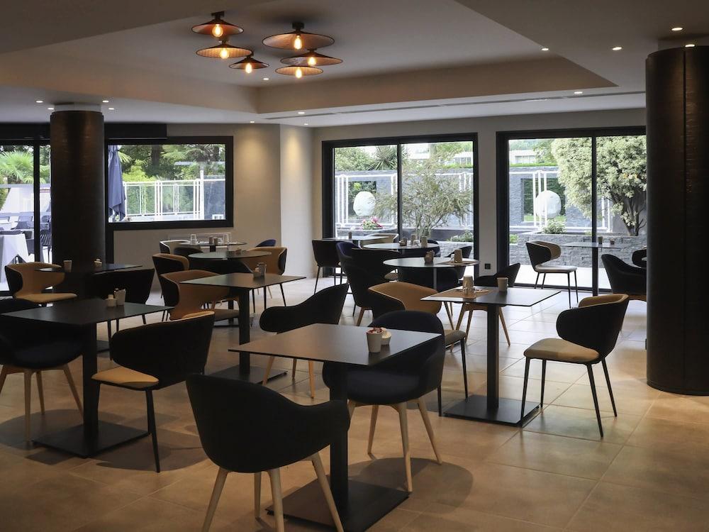 Mercure Pau Palais Des Sports Exterior photo