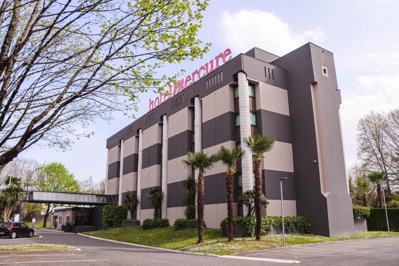 Mercure Pau Palais Des Sports Exterior photo